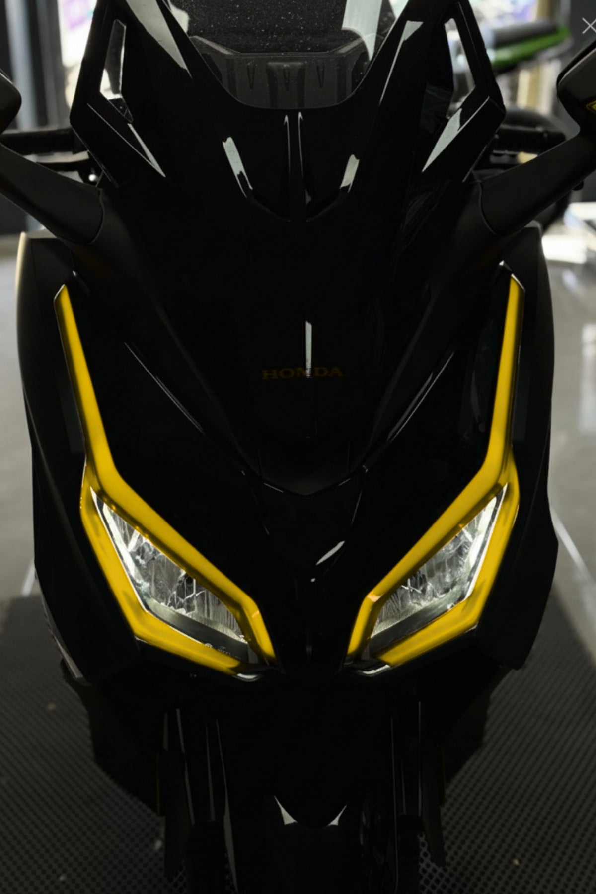 Honda Forza (2023-2025) için Far Filmi Sticker