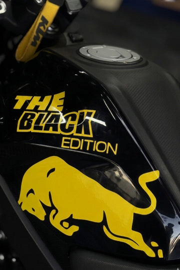 Motosiklet ve Kask için Boğa Black Edition Sticker Etiket (Tek Taraf)