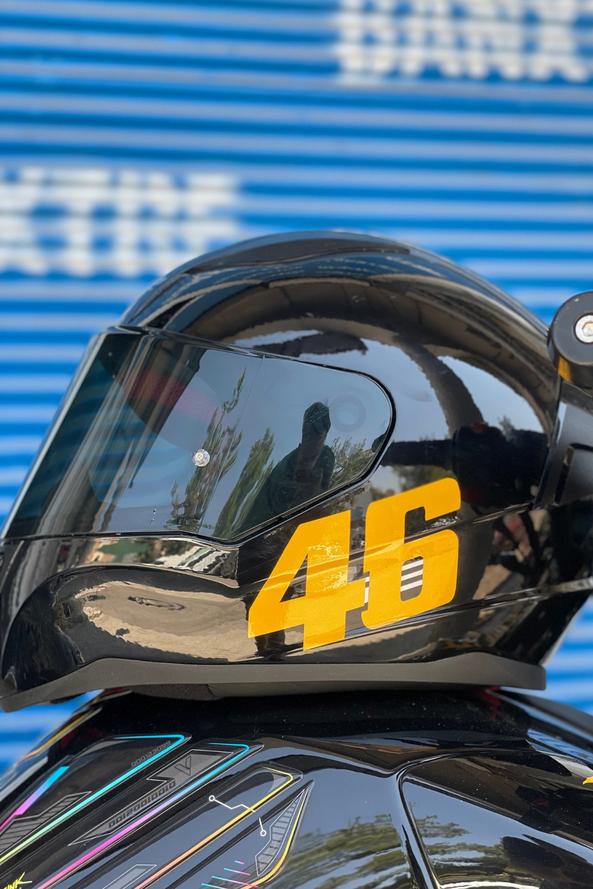 Motor-Araba-Kask için Gece Parlayan Reflektörlü Sarı 46 Yarış Yazısı Sticker Etiket