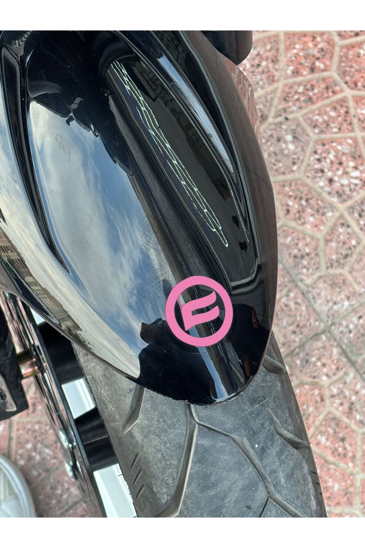 CFMOTO Ön Çamurluk için 3.5CMX3.5CM Logo Sticker Etiket (1 Adet)