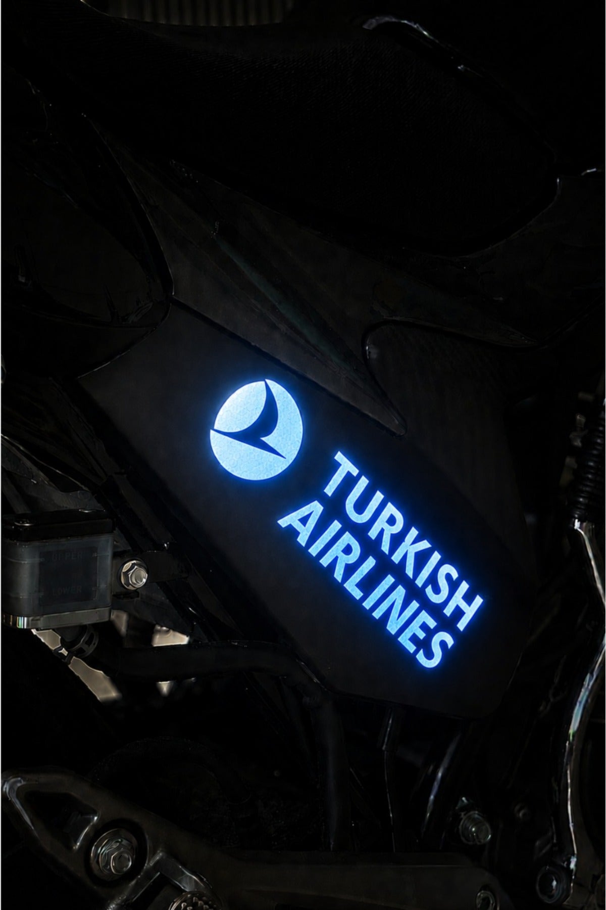 Motor-Araba-Kask için Reflektif THY Turkish Airlines Sticker Etiket (18CMx5CM)