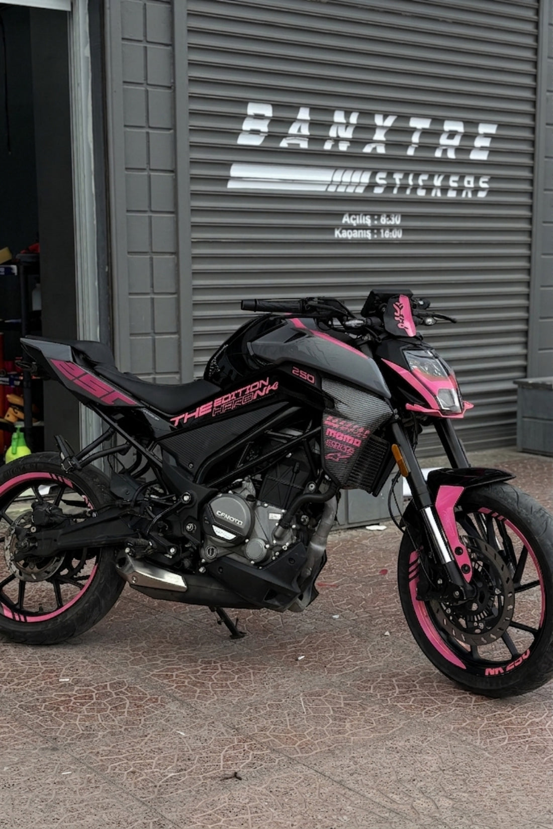 CFMOTO NK250 için 28 Parça Komple Sticker Seti (Sağ ve Sol)
