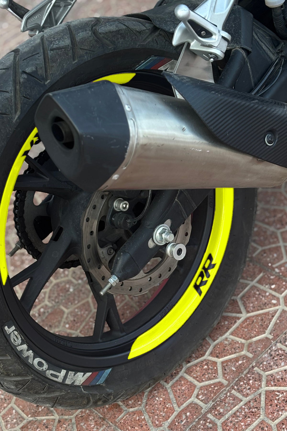 RKS SRK 125R için RR Yazılı Çeyrek Jant Şeridi Sticker Seti