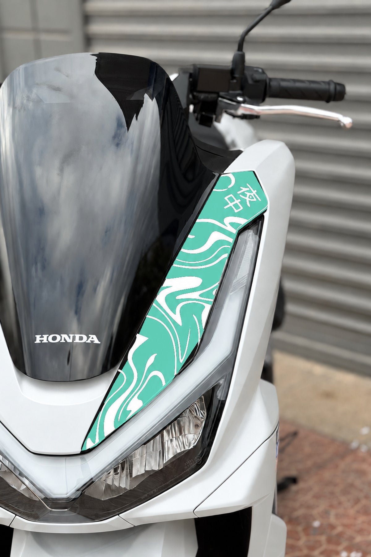Honda PCX Deluxe Yeni Kasa 2025-2026 Uyumlu Kanji Duman Desenli Ön Panel Sticker