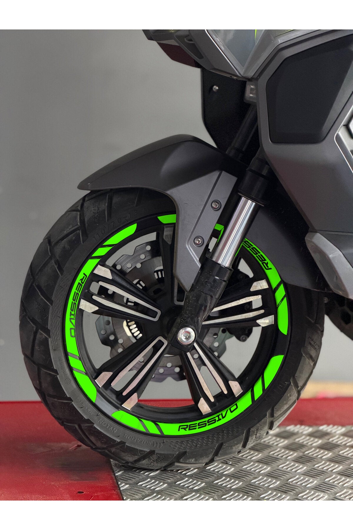 Mondial Ressivo Scooter için Jant Şeridi Sticker Seti (12 Parça Ön Arka Yeterli)
