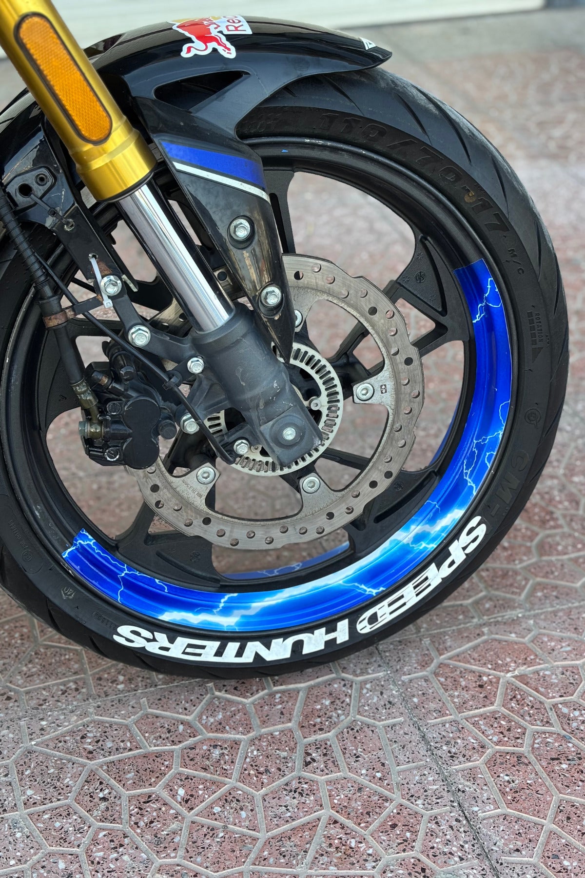 Motosiklet ve Motor için 17 Inch Jantlara Uyumlu Şimşek Desenli Yarım Jant Şeridi (4 Parça)