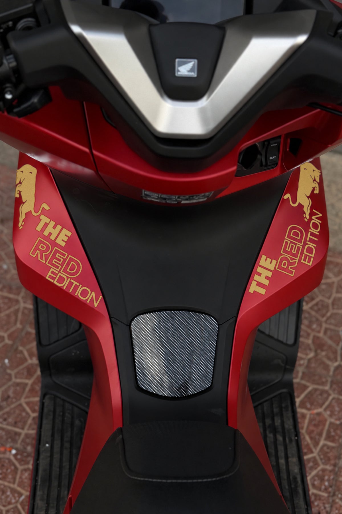 Honda PCX için The Red Edition Boğa Sticker Etiket (Sağ ve Sol)