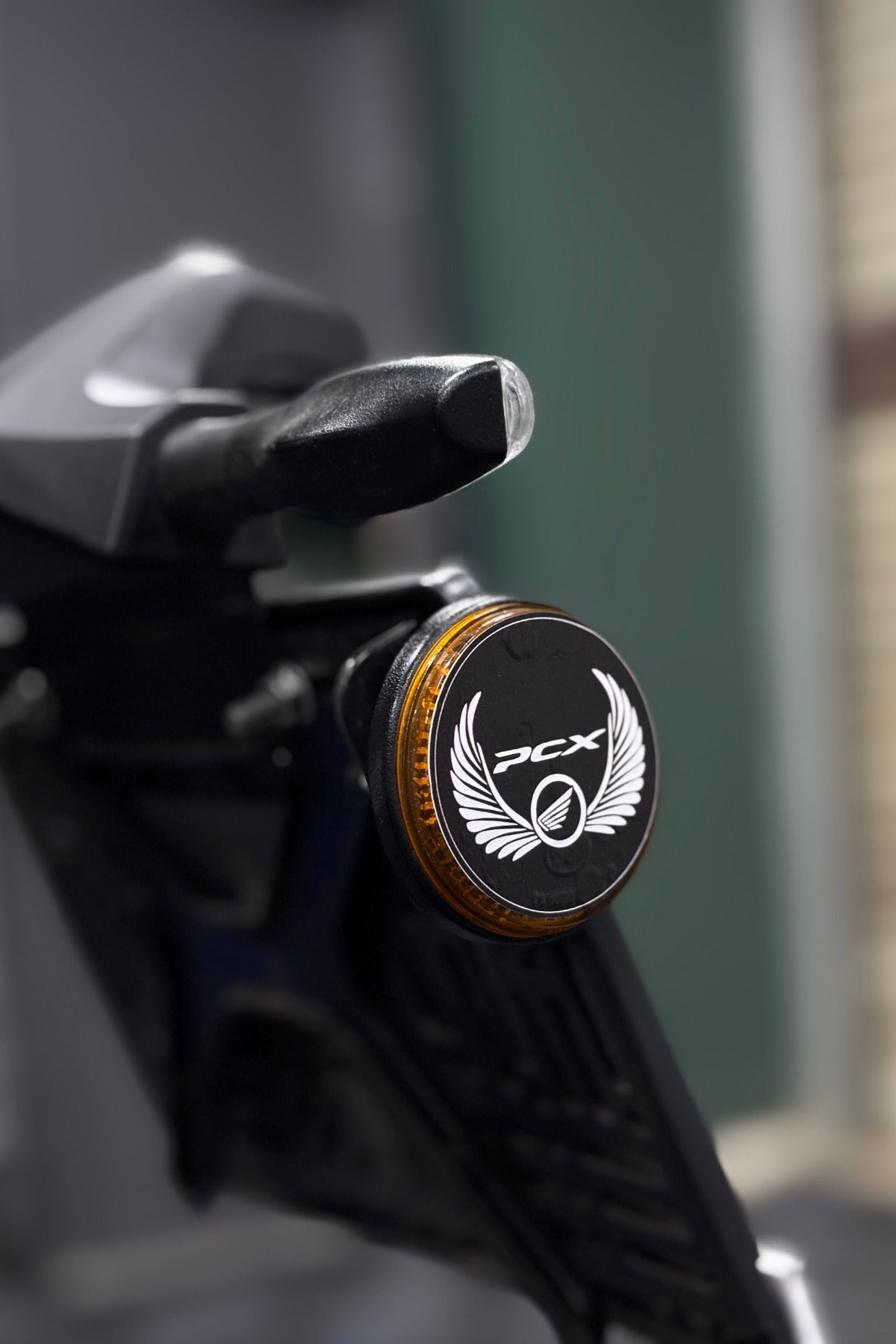 Honda PCX Kedigözü Reflektörü için 5CMx5CM Yuvarlak Sticker Seti (2 Adet)