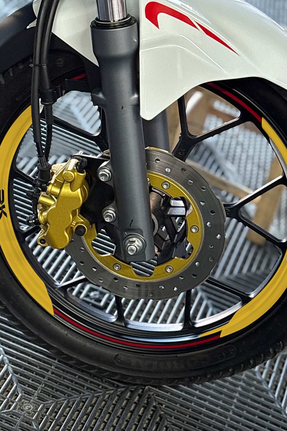 RKS RK125 için 8 Parça RK Yazılı Çeyrek Karşılıklı Jant Şeridi (Ön ve Arka Yeterli)
