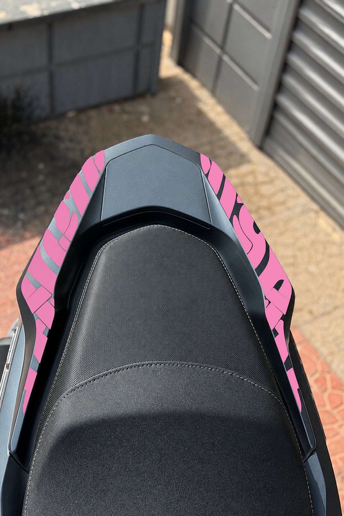 Honda PCX Deluxe için Kuyruk Üstü Tribal Desen Sticker (2025-2026 Uyumlu)