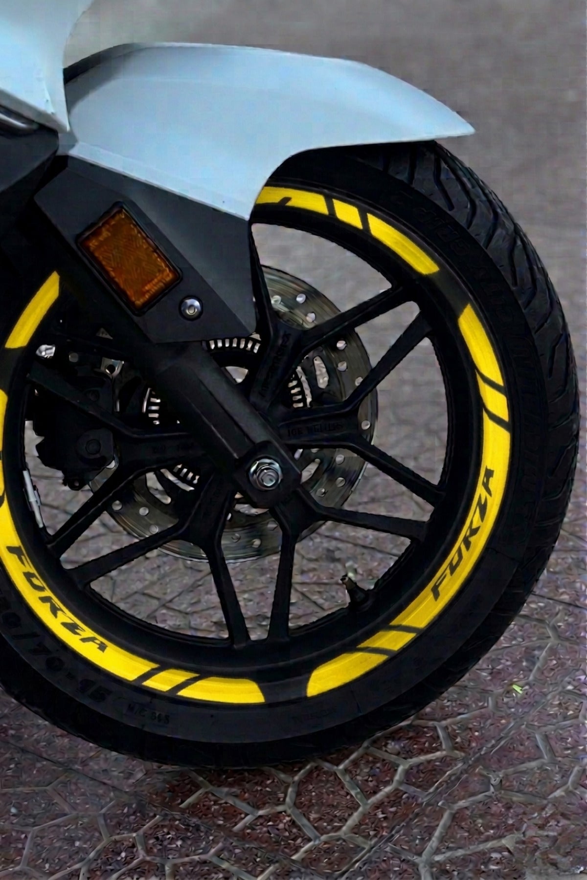 Honda Forza için Jant Şeridi Sticker Seti (12 Parça) (Tüm Yıllara Uyumlu)