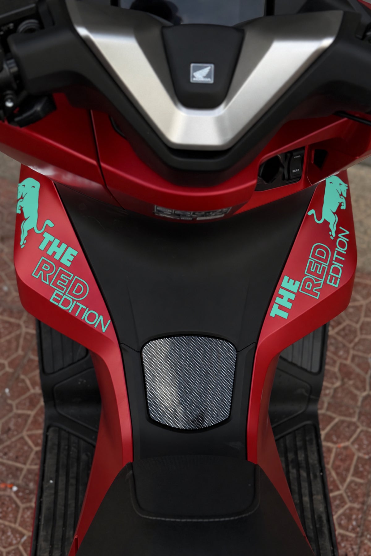 Honda PCX için The Red Edition Boğa Sticker Etiket (Sağ ve Sol)
