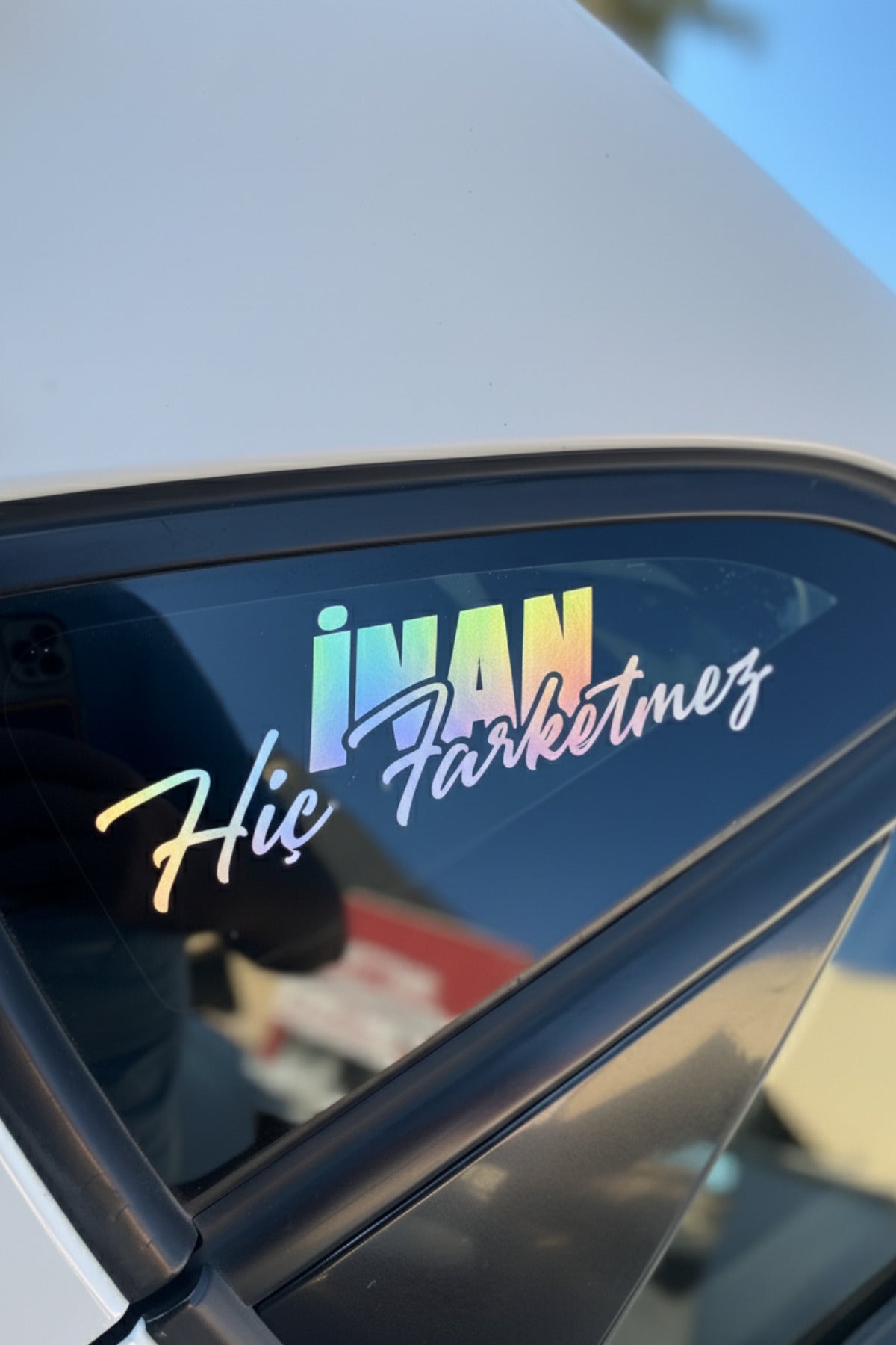 Araba ve Motor için İnan Hiç Farketmez Sticker Etiket (1 Adet)