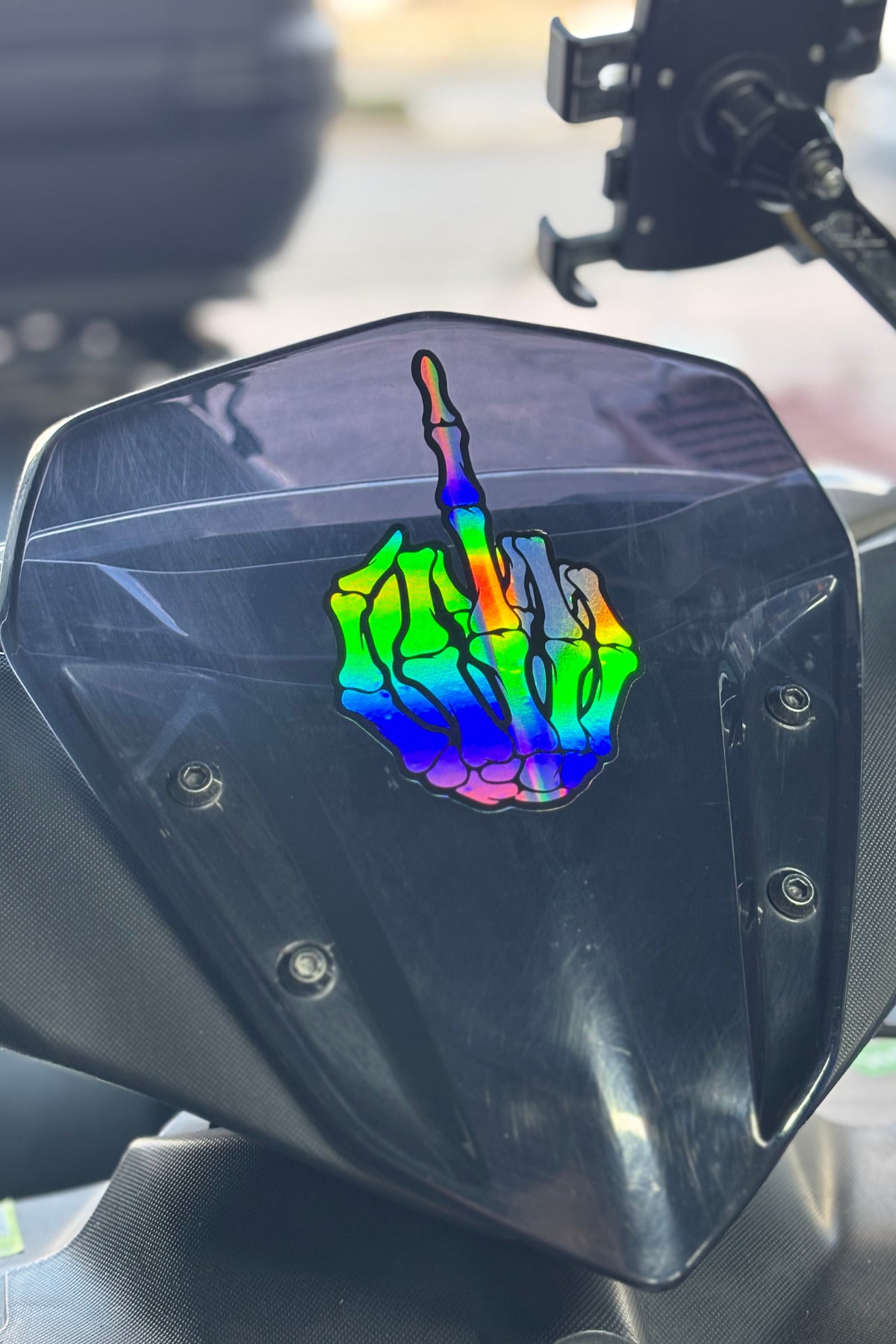Motor ve Araba için Kemikli Hologramlı Orta Parmak Sticker (12CMx8CM)