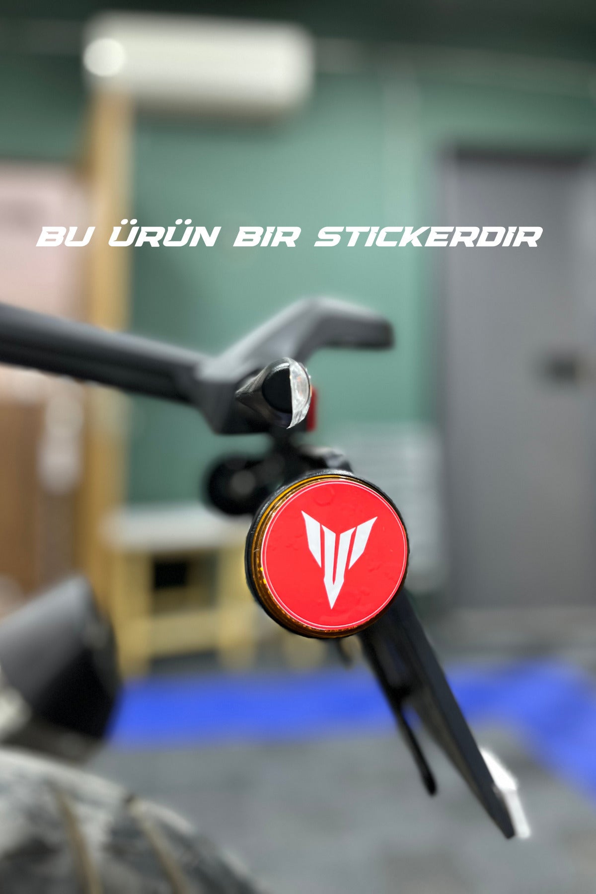 Motosiklet Kedigözü Reflektörü için 5CMx5CM MT Logolu Sticker Seti (2 Adet)