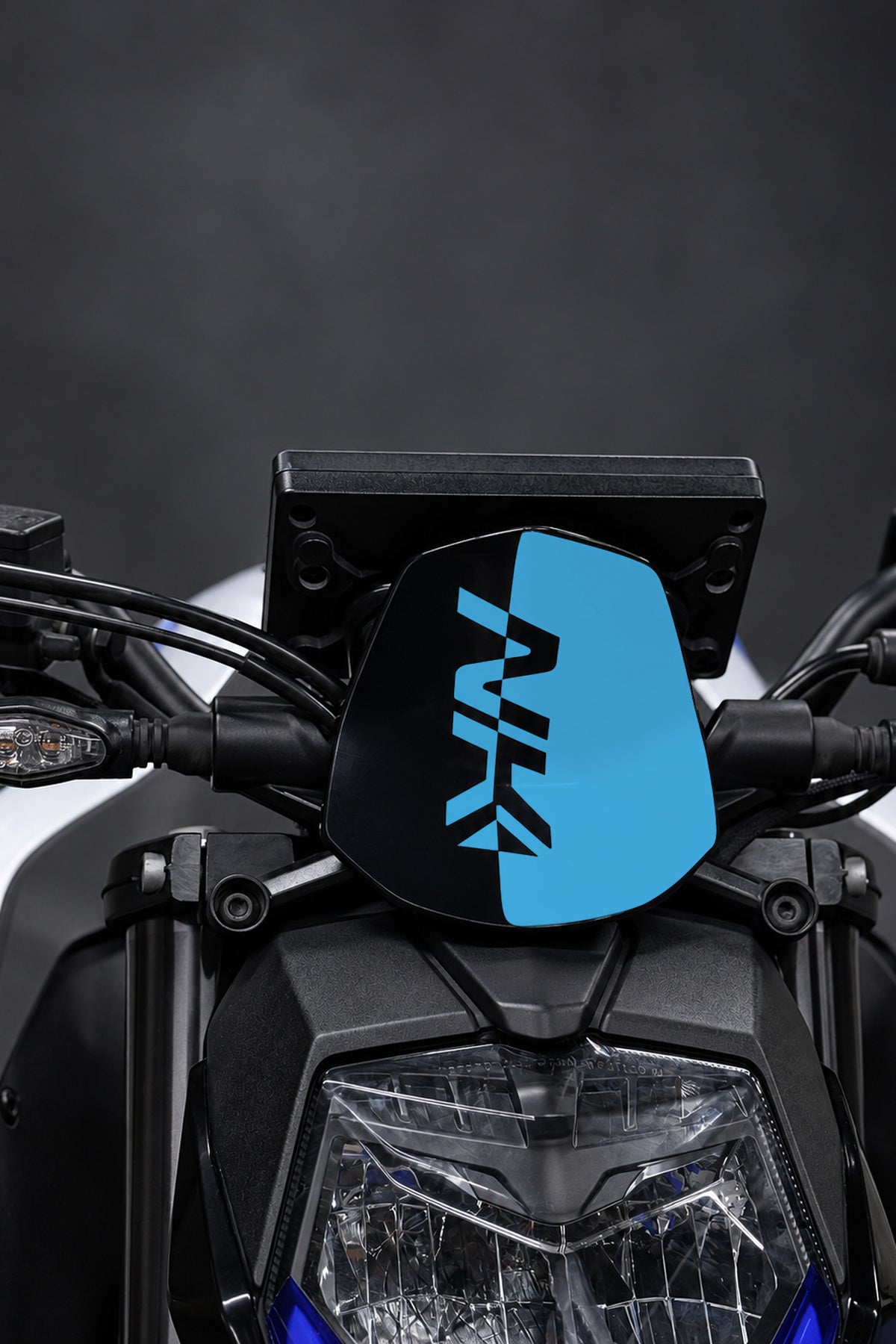 CFMOTO NK250 için Siperlik için NK Yazılı Kafa Detay Sticker (1 Adet)