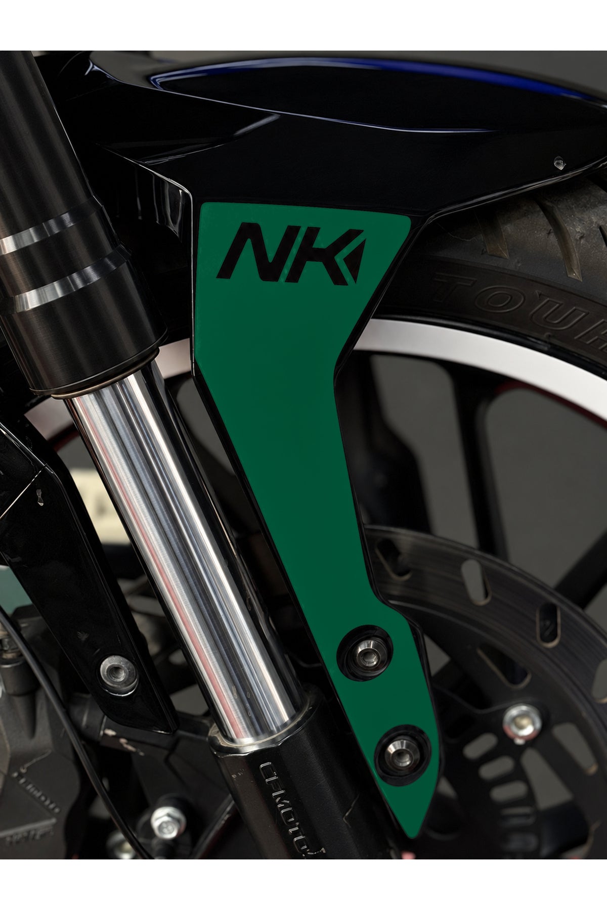 CFMOTO NK250 için NK YAZI Detaylı Çamurluk Yanı Detay Sticker (Sağ ve Sol)