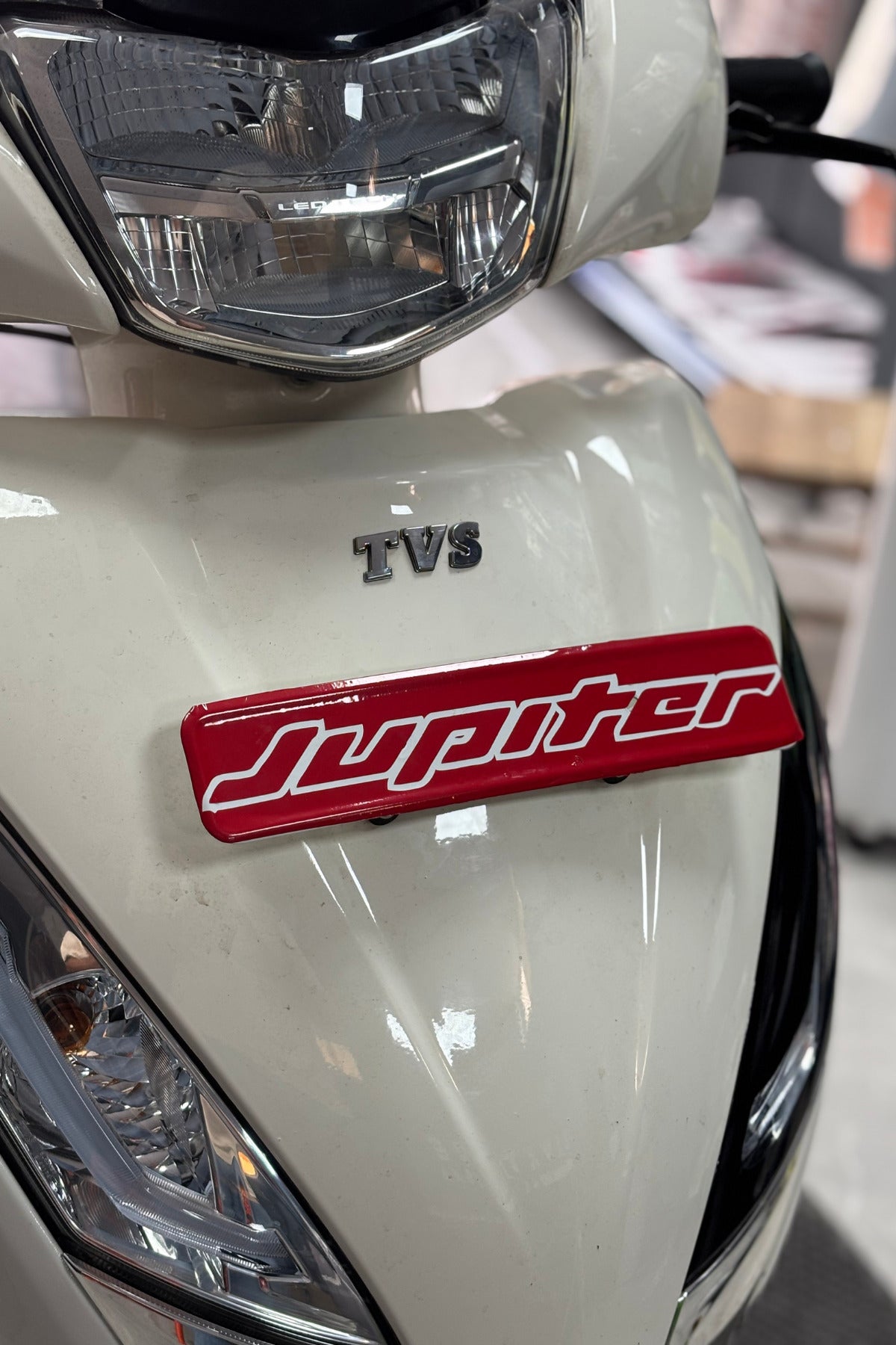 TVS Jupiter Ön Plakalık için Jupiter Yazılı Kaplama Sticker