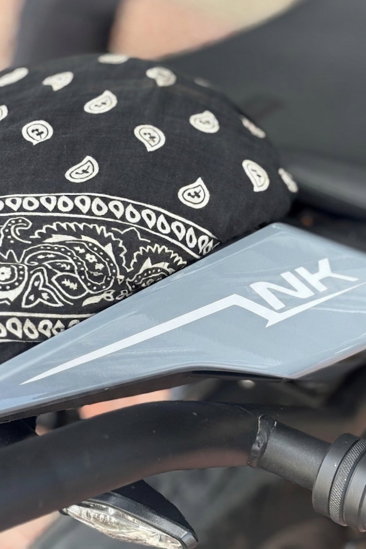CFMOTO NK250 için Tüm Yıl ve Modellere Uyumlu Arka Kuyruk Sticker Sağ ve Sol
