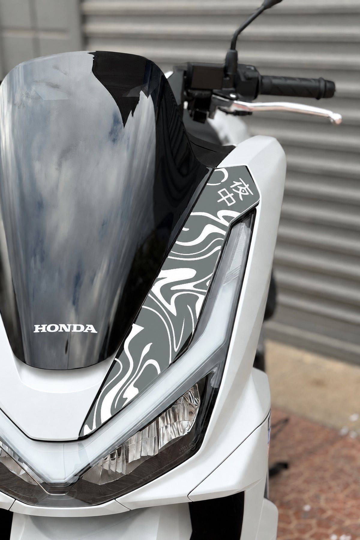Honda PCX Deluxe Yeni Kasa 2025-2026 Uyumlu Kanji Duman Desenli Ön Panel Sticker