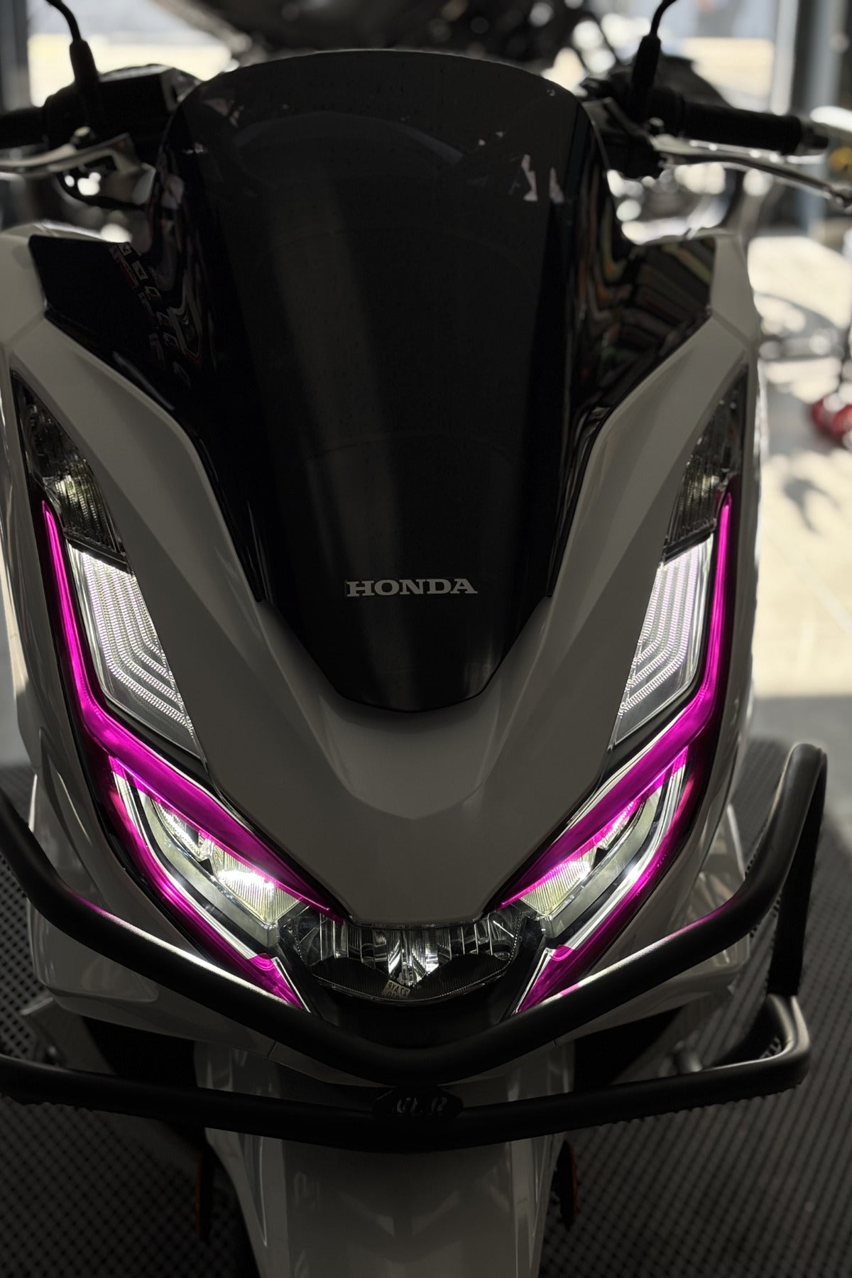 Honda PCX Gündüz Led için Far Tasarım Folyosu Sticker