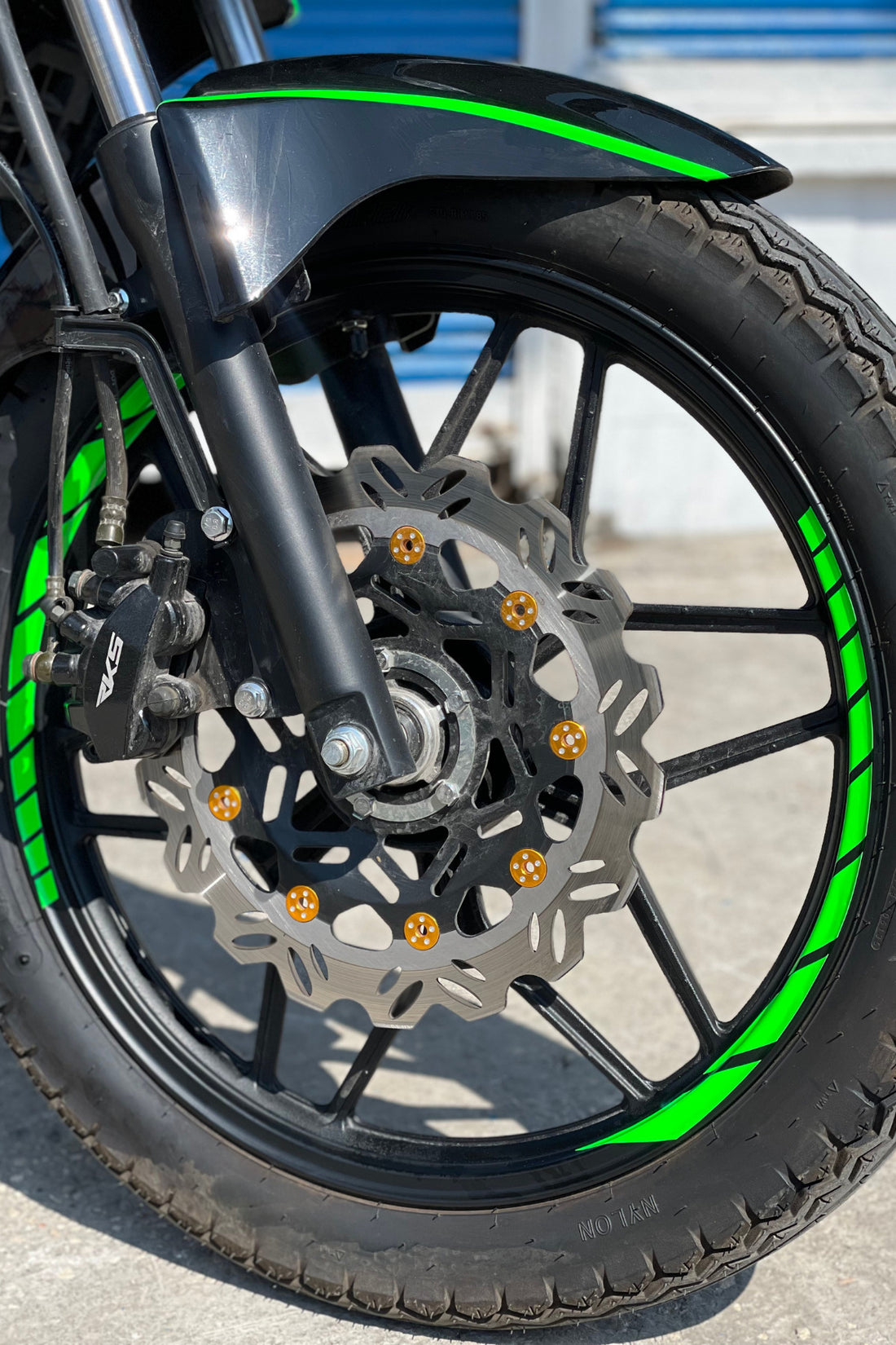 Motor Jantı için Neon Yeşil Dekoratif Jant Şeridi Seti ( 8 Parça Jant Şeridi)