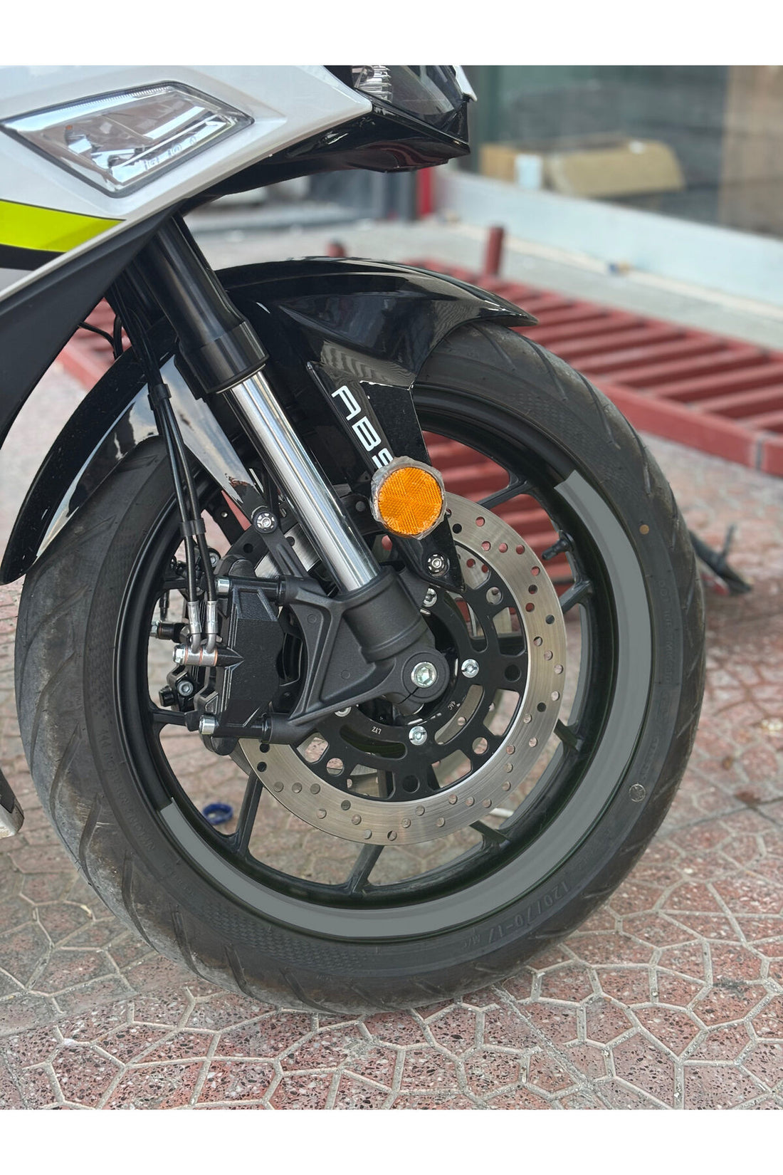 17 Inch Jantlara Uyumlu 4 Parça Yarım Jant Şeridi Sticker Seti (1 Motora Tam Yeter)