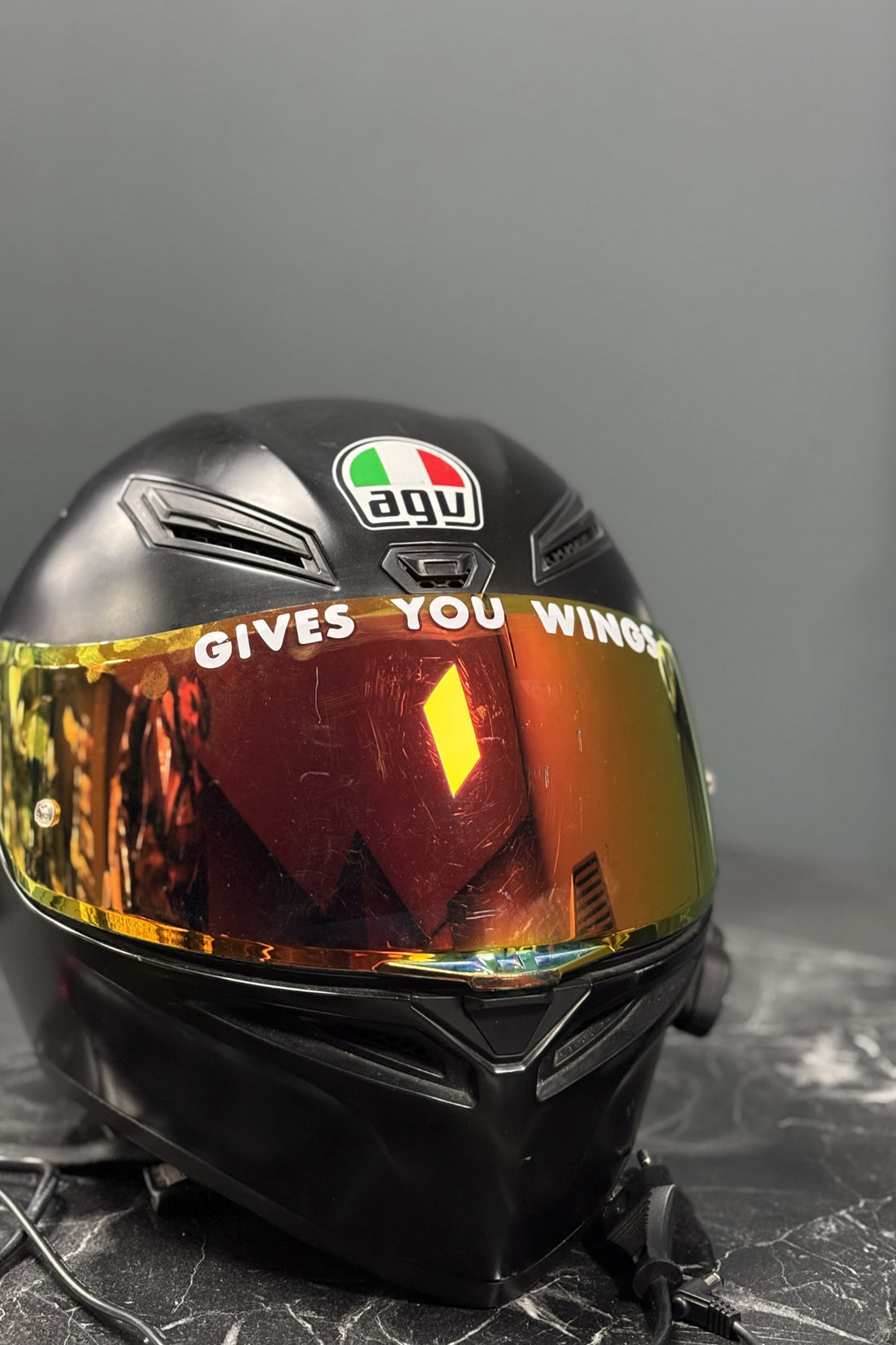Kask Vizörü için Beyaz Renk  Gives You Wings Sticker Etiket (1 Adet) (18CMx2CM)
