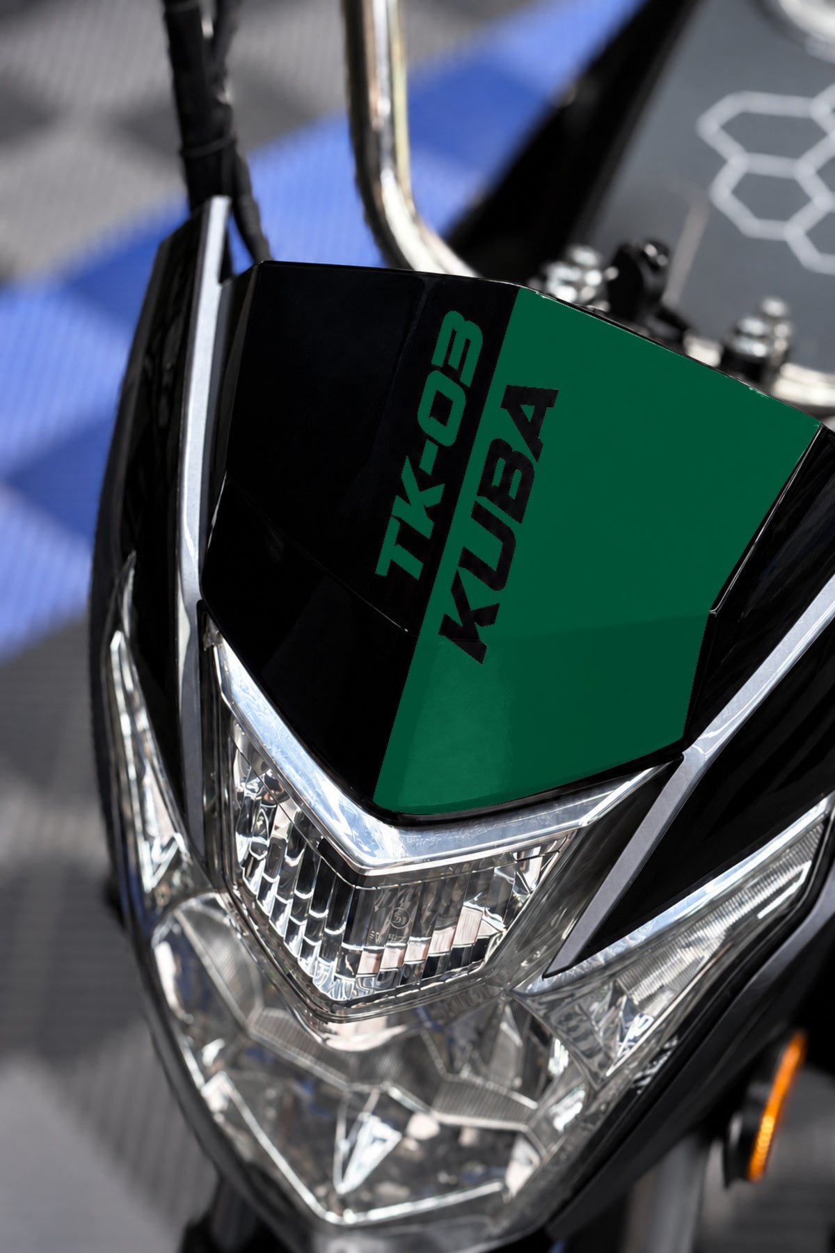 KUBA TK-03 için Kafa Detay Sticker (İşçilik Gerektirir)