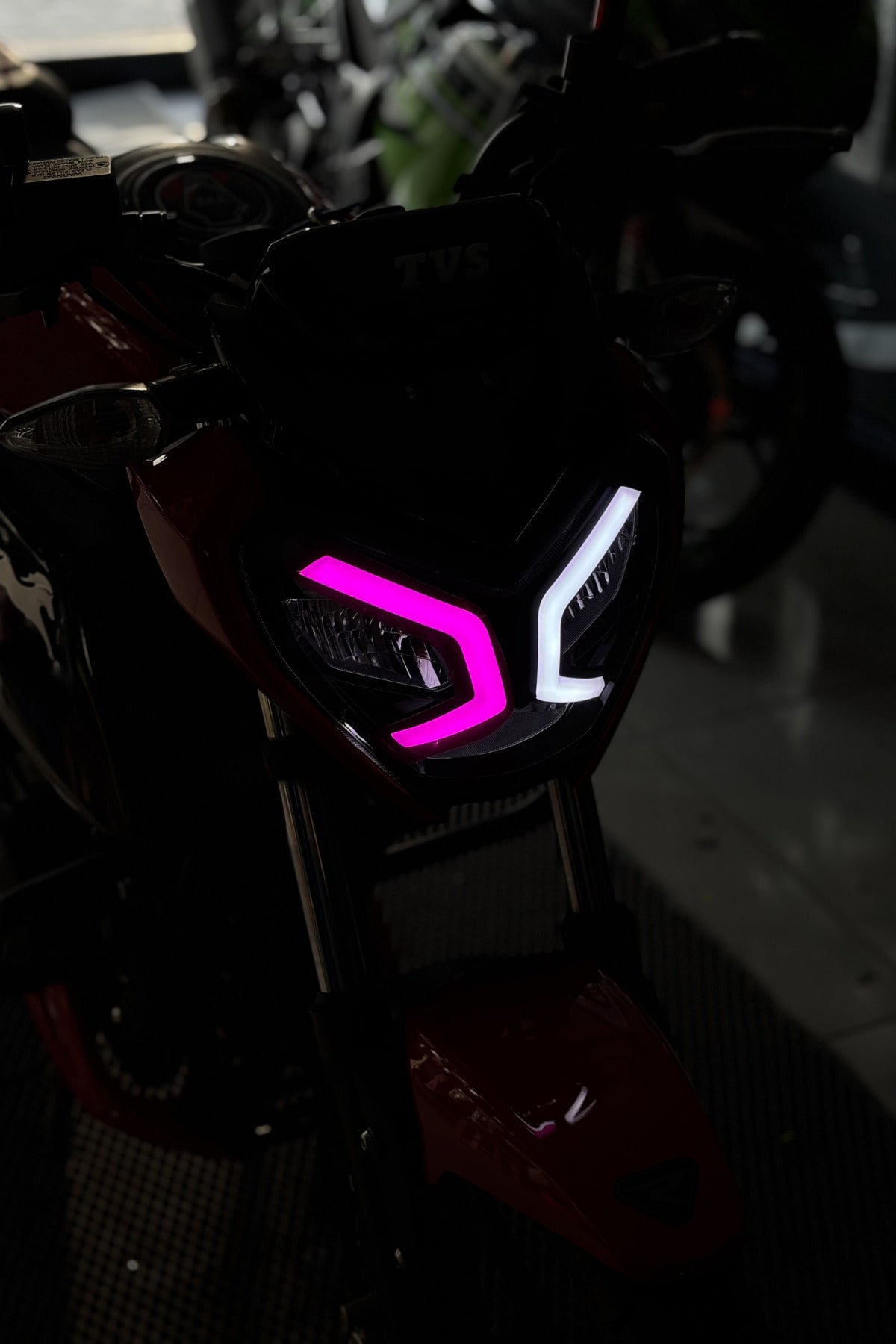 TVS Raider Gündüz Farı için Renkli Far Filmi Sticker
