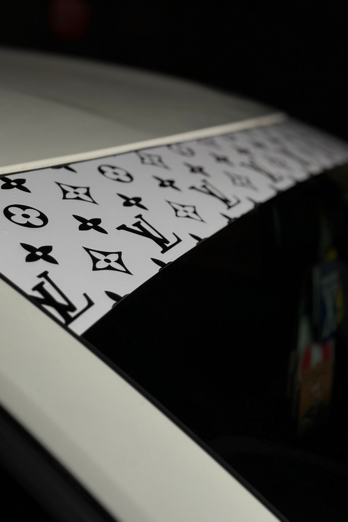 Ön Cam ML Desenli Güneşlik Sticker (Tüm Araçlara Uyumludur)