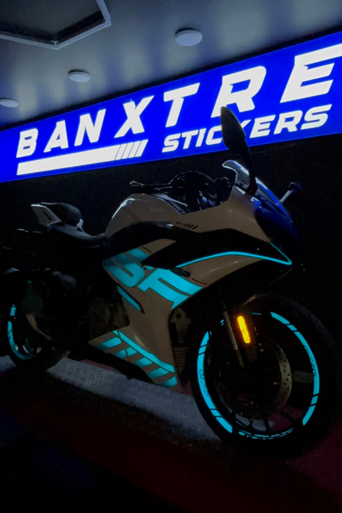 CFMOTO SR250 2026 Model için Komple Reflektörlü Sticker Seti