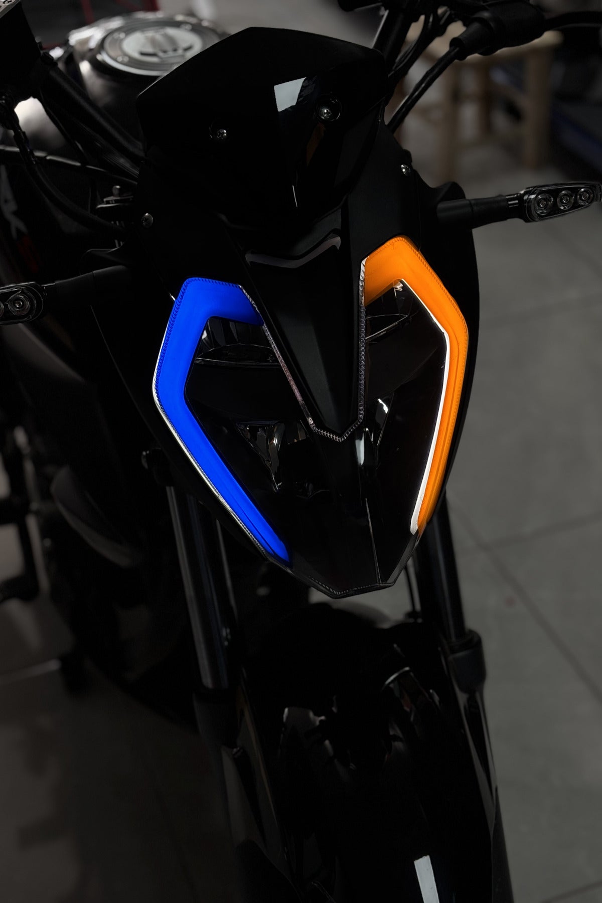 Benelli 125S ve RKS RK125-S için Far Tasarım Filmi Sticker