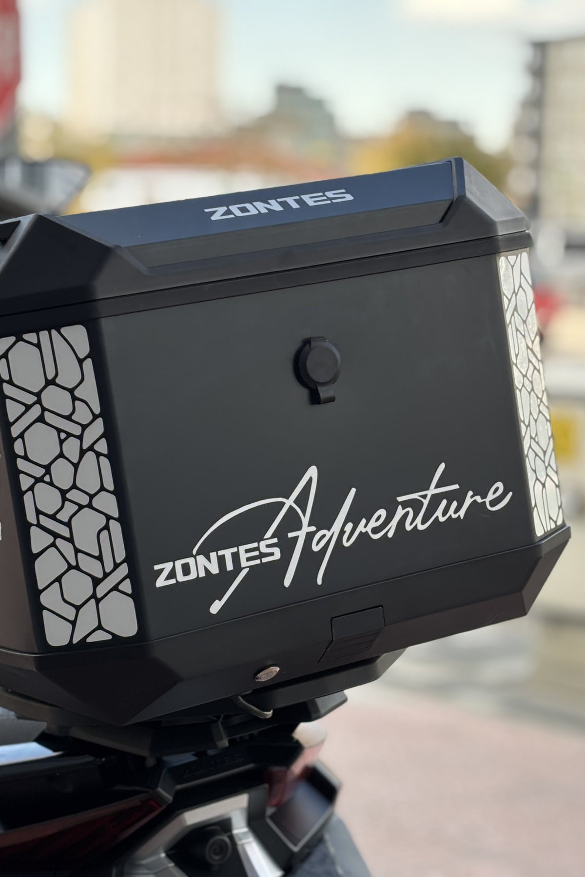 Zontes Scooter Grubu için Komple Reflektörlü Çanta Sticker Seti (Ultra Reflektif 7 Parçadan Oluşur)
