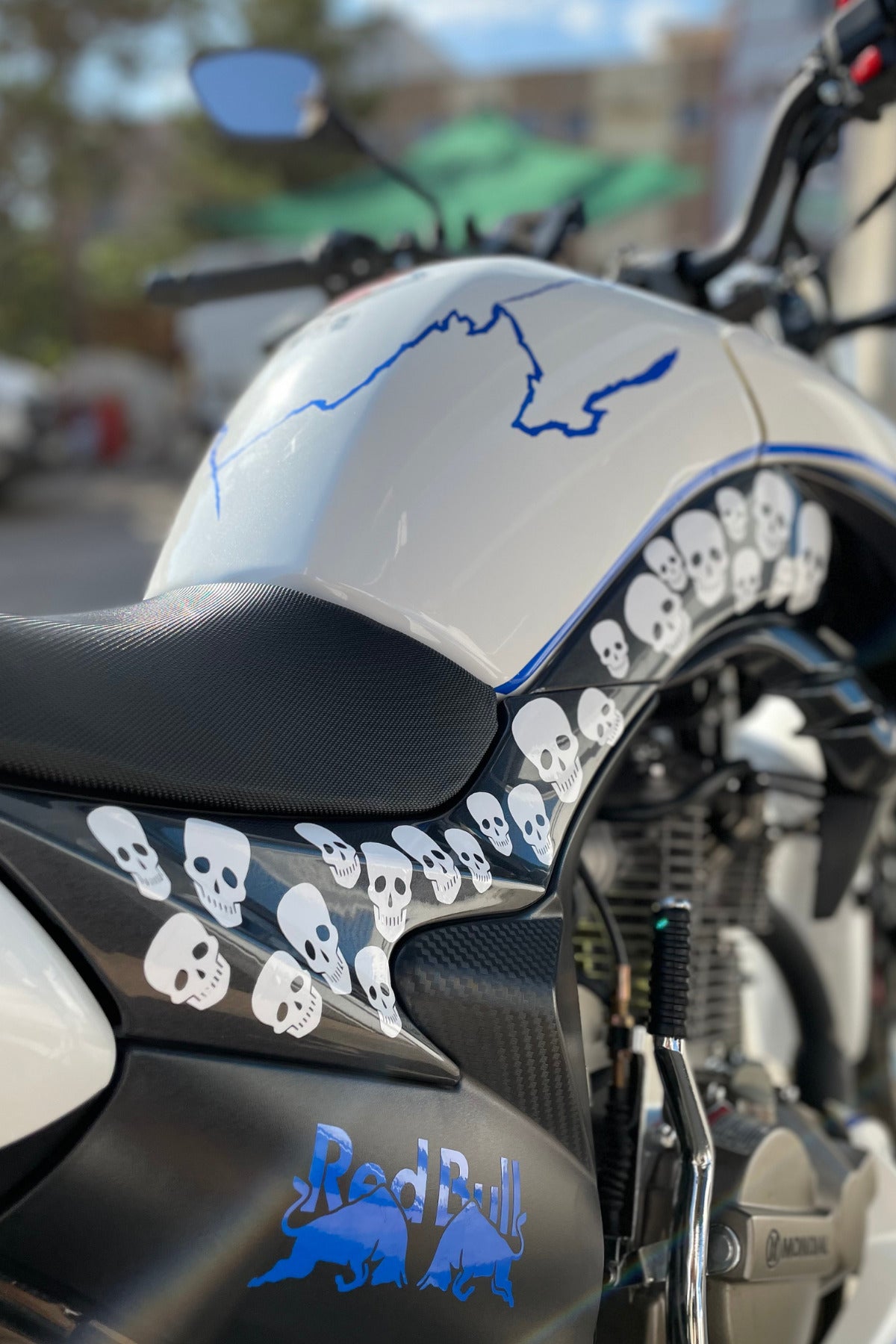 Motor-Kask-Araba için Beyaz Renk Kuru Kafa Görünümlü İskelet Etiketi Sticker