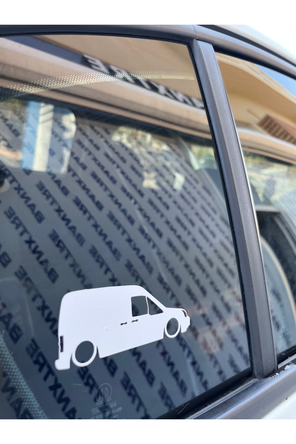 Araba için Basık Connect Sticker'ı ( 2 Adet) (10CMx4CM)