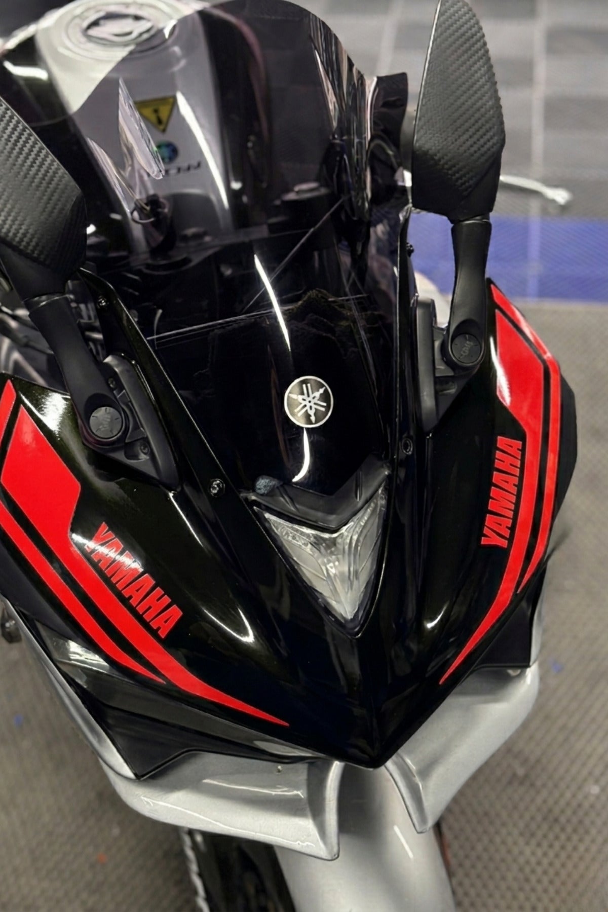 YAMAHA R25 için Kafa Detay Sticker Seti (2014-2018) Modeller Yıllarına Uyumlu