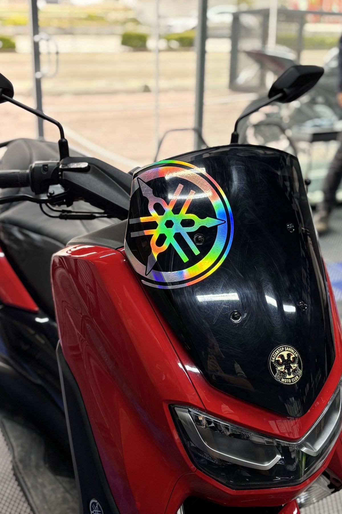 Yamaha Nmax Grubu için Cama Uyumlu 20CM Yamaha Logo Sticker (1 Adet)