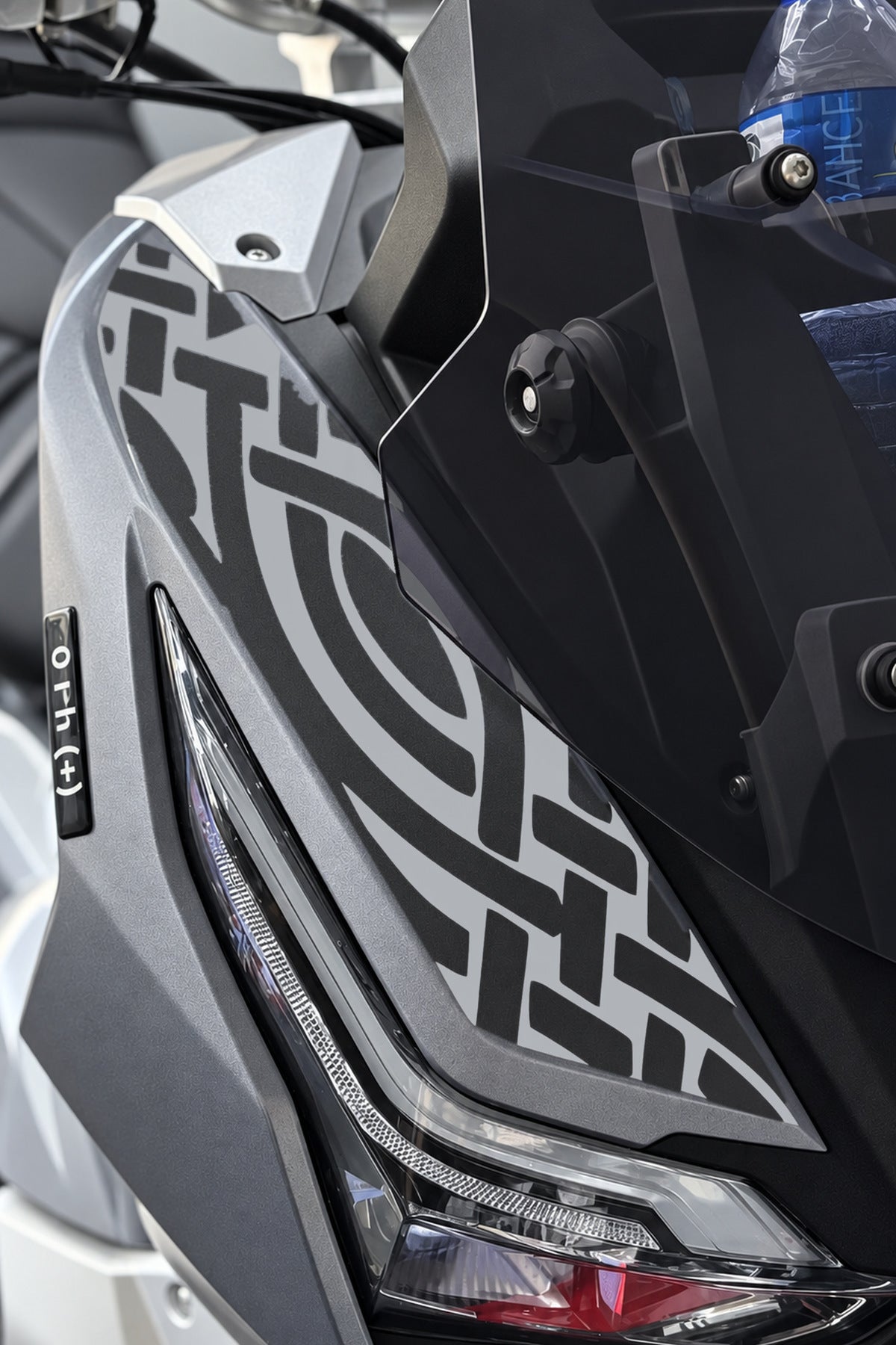 RKS Freccia Scooter için Ön Panel Tribal Desen Sticker Etiket ( 1 Adet)