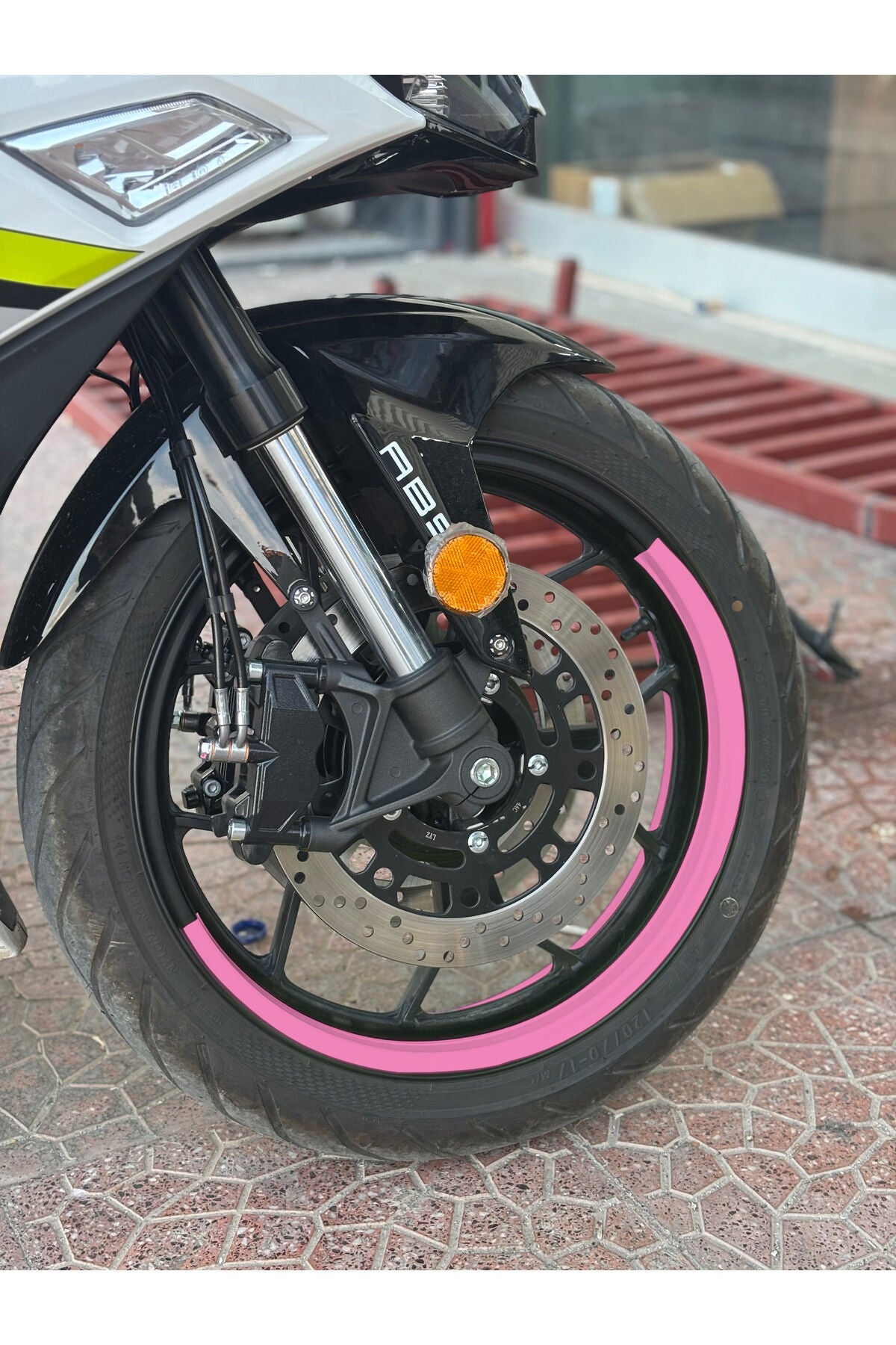 17 Inch Jantlara Uyumlu 4 Parça Yarım Jant Şeridi Sticker Seti (1 Motora Tam Yeter)