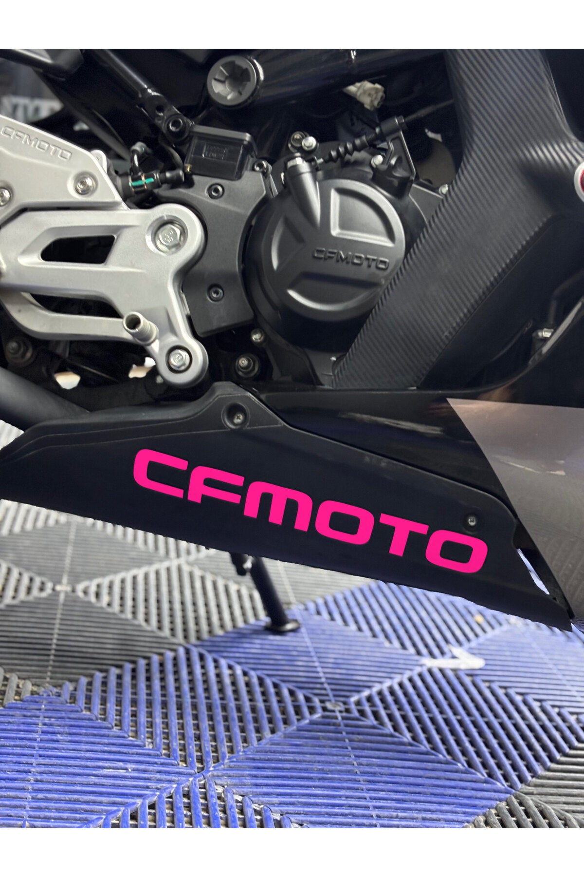 CFMOTO 450SR Alt Sakal için CFMOTO Yazı Sticker Etiket (30CM)