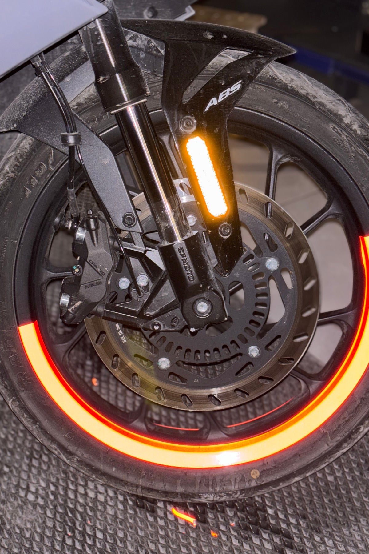 Motosiklet 17 Inch Jantlara Uyumlu Reflektörlü Yarım Jant Şeridi