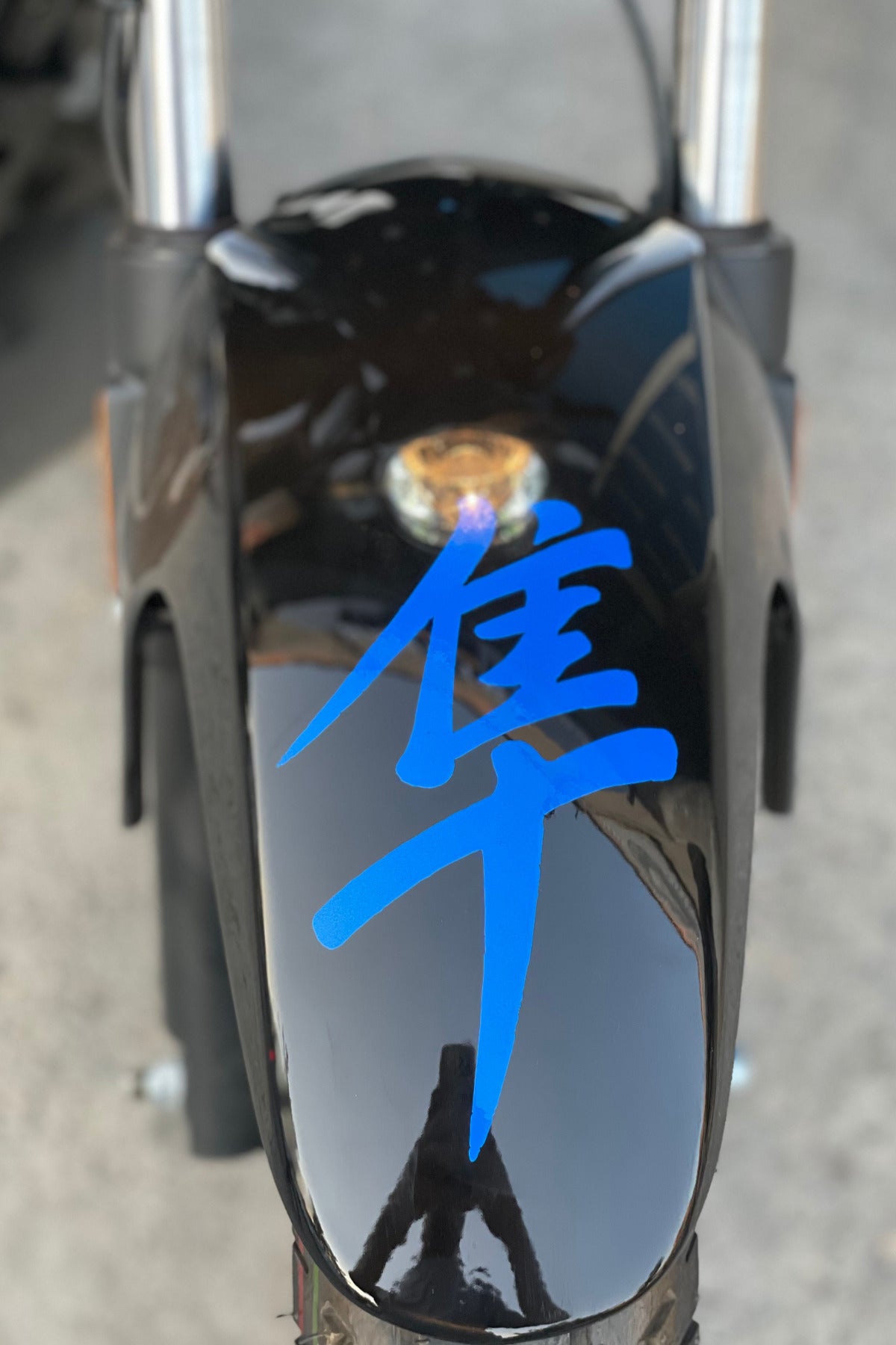 Motor-Araba-Kask için Reflektif Gece Parlayan Mavi Japonca Yazı Hayabusa Sticker Etiket (1 Adet)