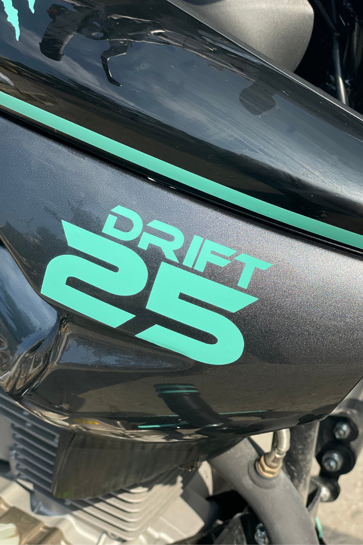 Motor için Dekoratif  Nane Renk Drift 25 Sticker Etiket (1 Adet)