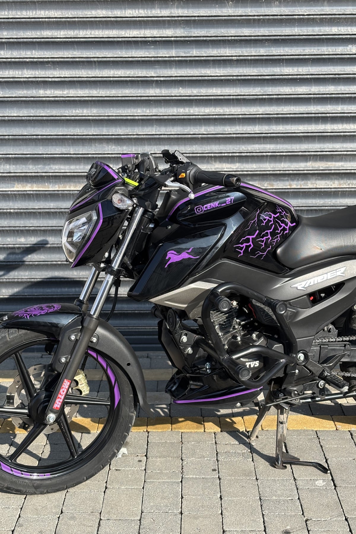 TVS Raider 125 için Orafol Mor Renk Komple Sticker Seti (49 Parça)