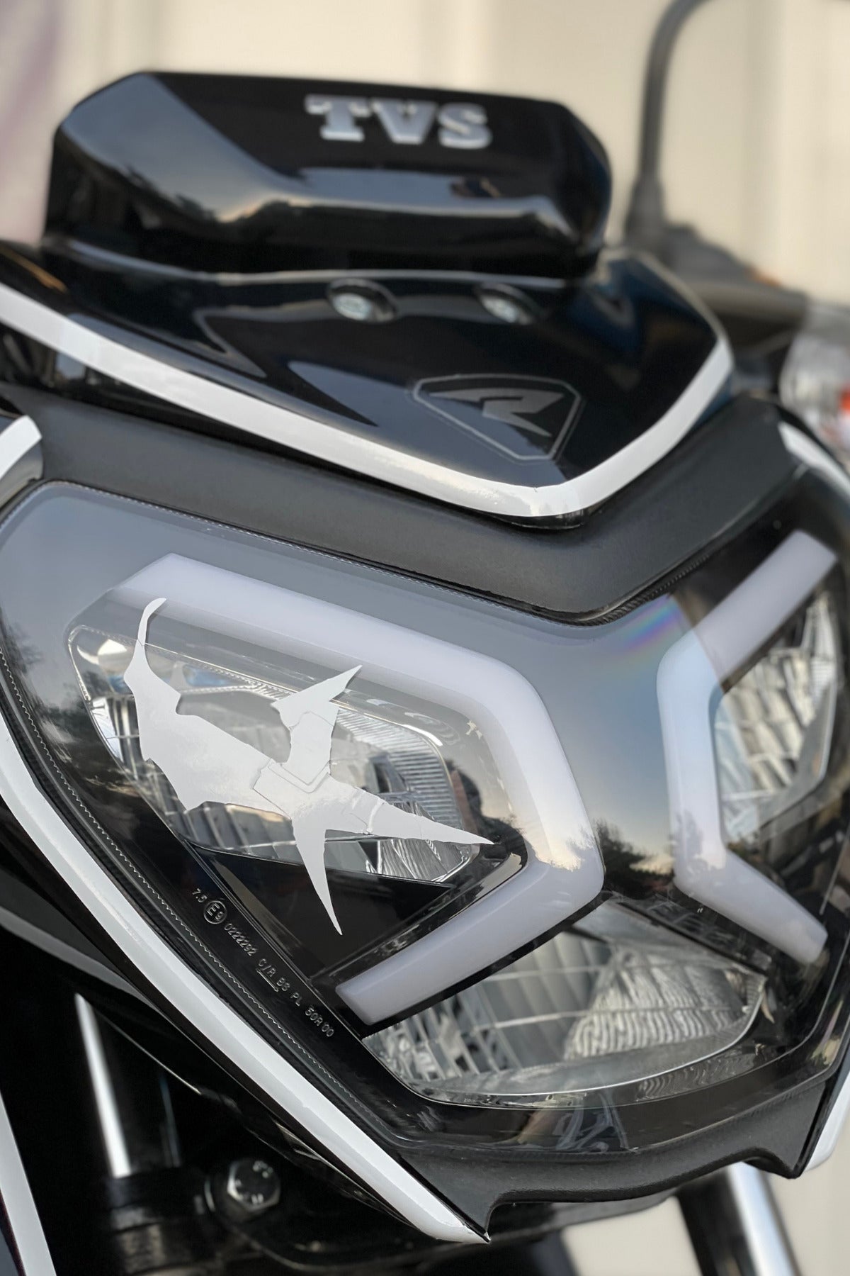 Motor Far Camı için Beyaz Venom Göz Sticker Etiket (1 Adet)