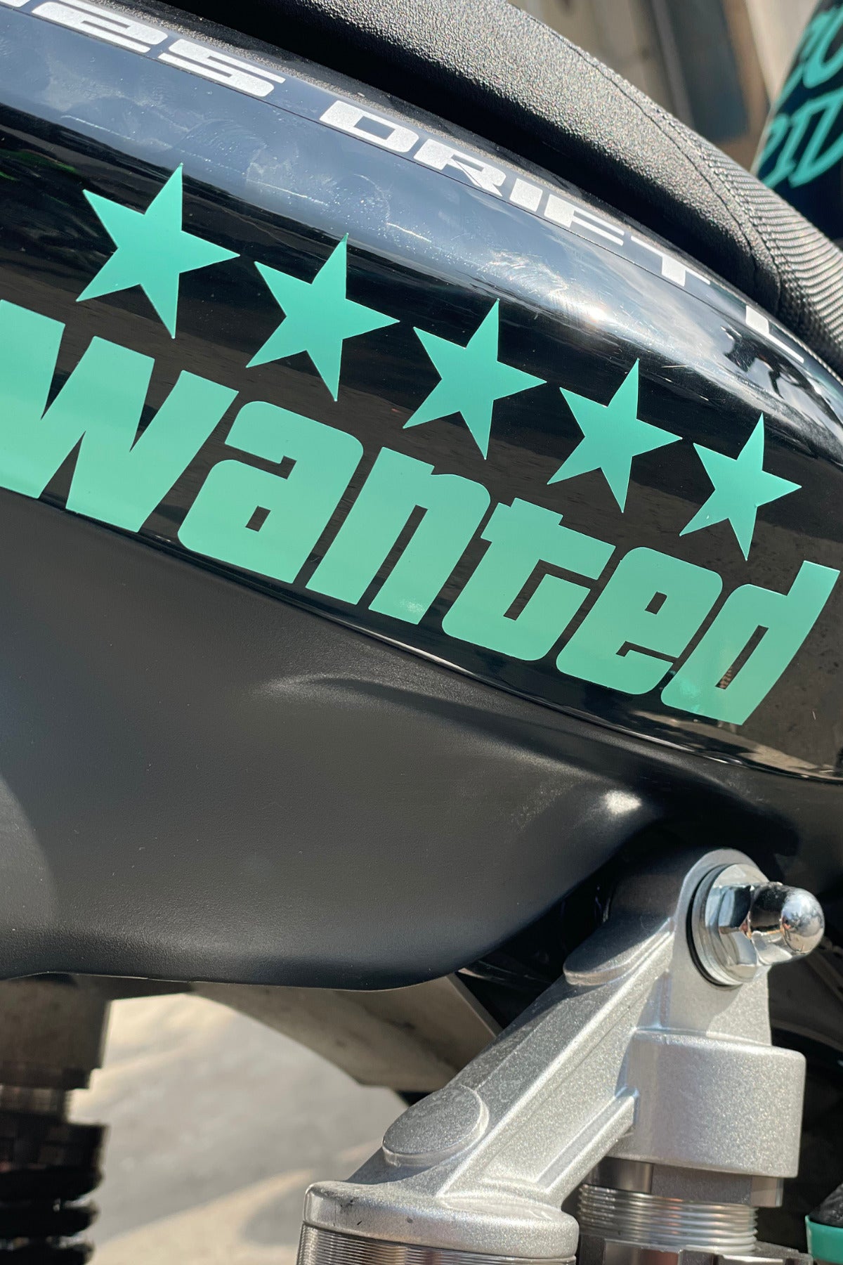 Motor-Araba-Kask için Nane Renk Wanted Sticker Etiket (1 Adet)