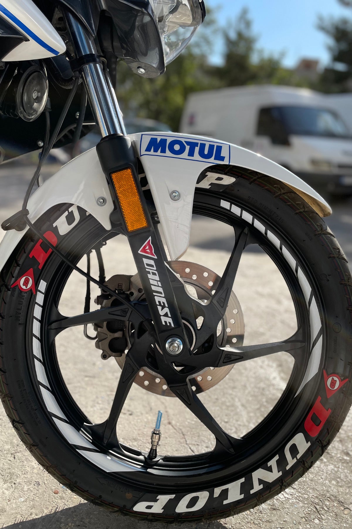 Tüm Motorlara Uyumlu  Dekoratif Parlak Beyaz Renk Jant Şeridi Seti (Toplam 8 Adet Şerit)