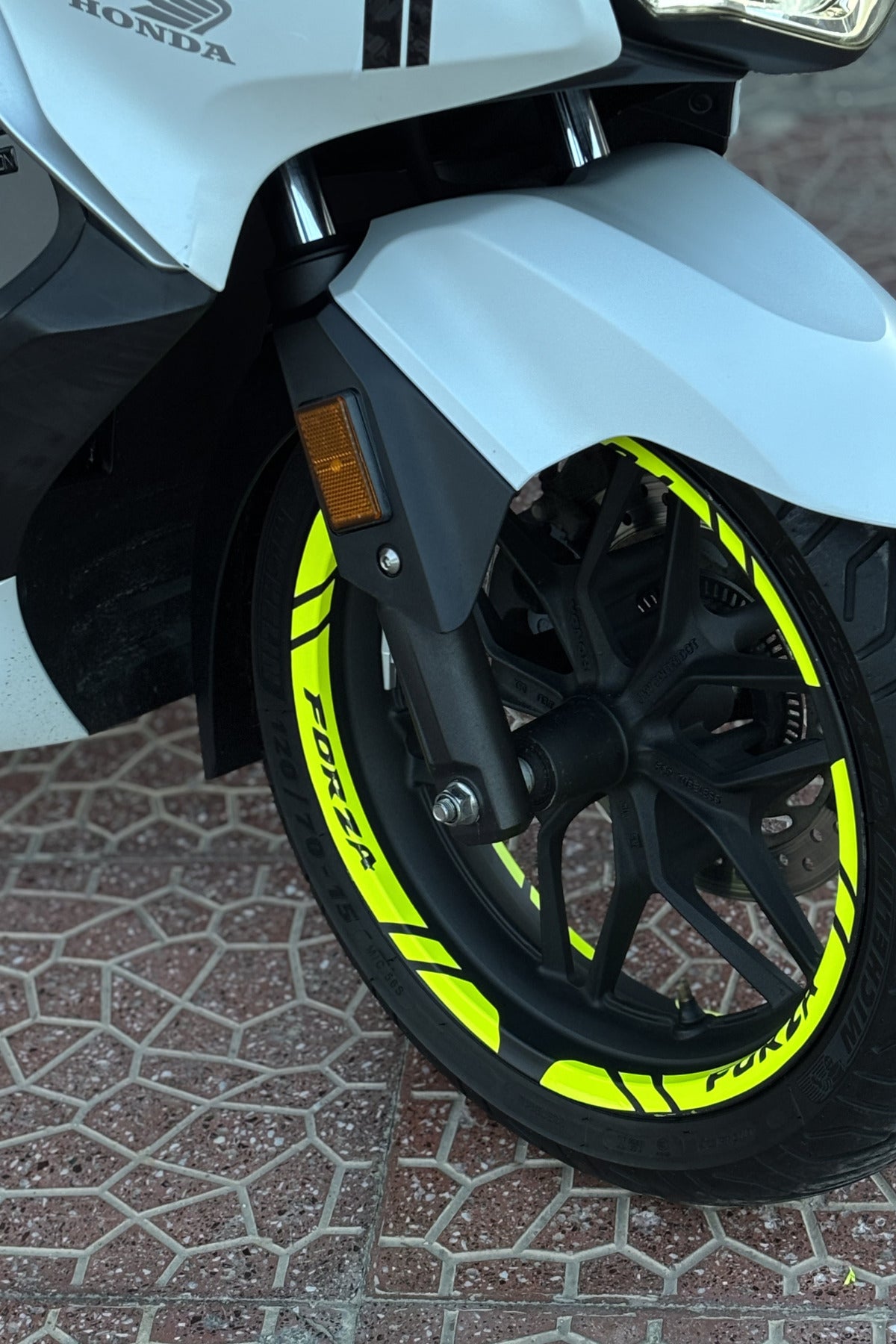Honda Forza için Jant Şeridi Sticker Seti (12 Parça) (Tüm Yıllara Uyumlu)