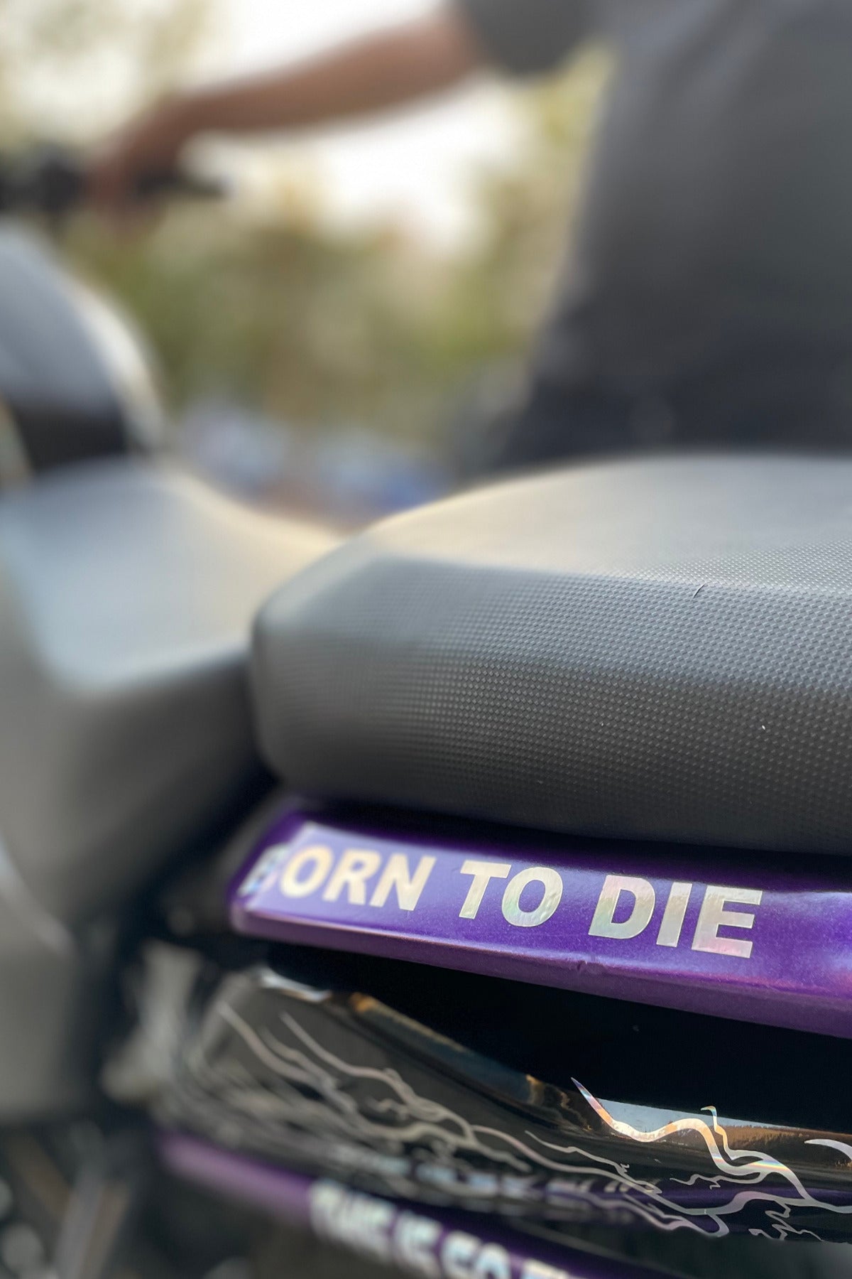 Kask-Motor için Hologramlı Born To Die Sticker Etiket 12CM (1 Adet)